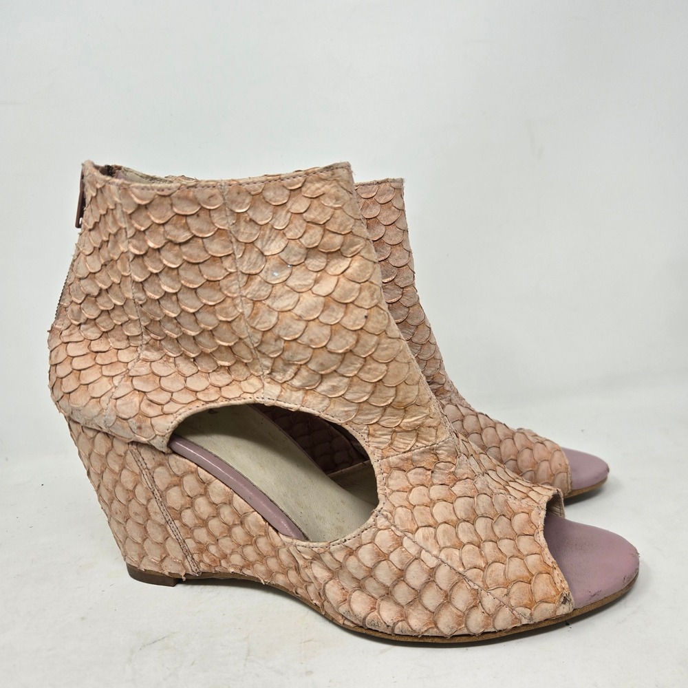 All Black Anthro Blush Pink Snake Peep Toe Wedge Sandals Side Cut Out Size 39
